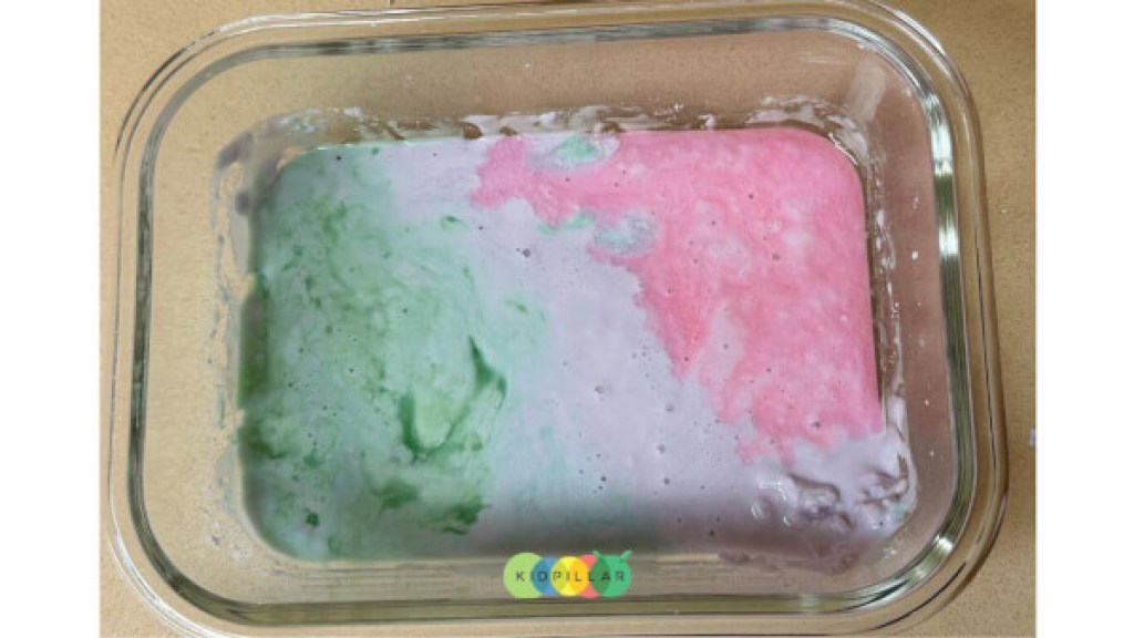 colour changing oobleck for kids - Halloween STEM activity for kids